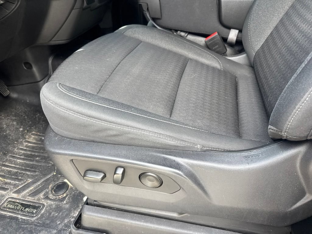 Used 2023 NORTHSKY BLUE METALLIC Chevrolet Custom image 17