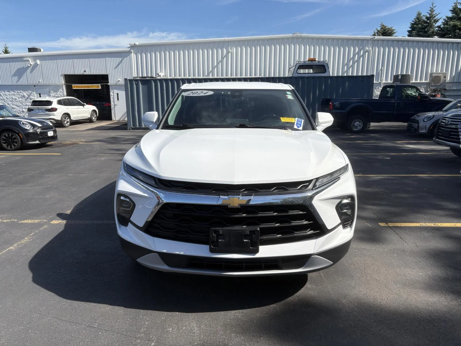 Used 2024 Summit White Chevrolet LT image 3