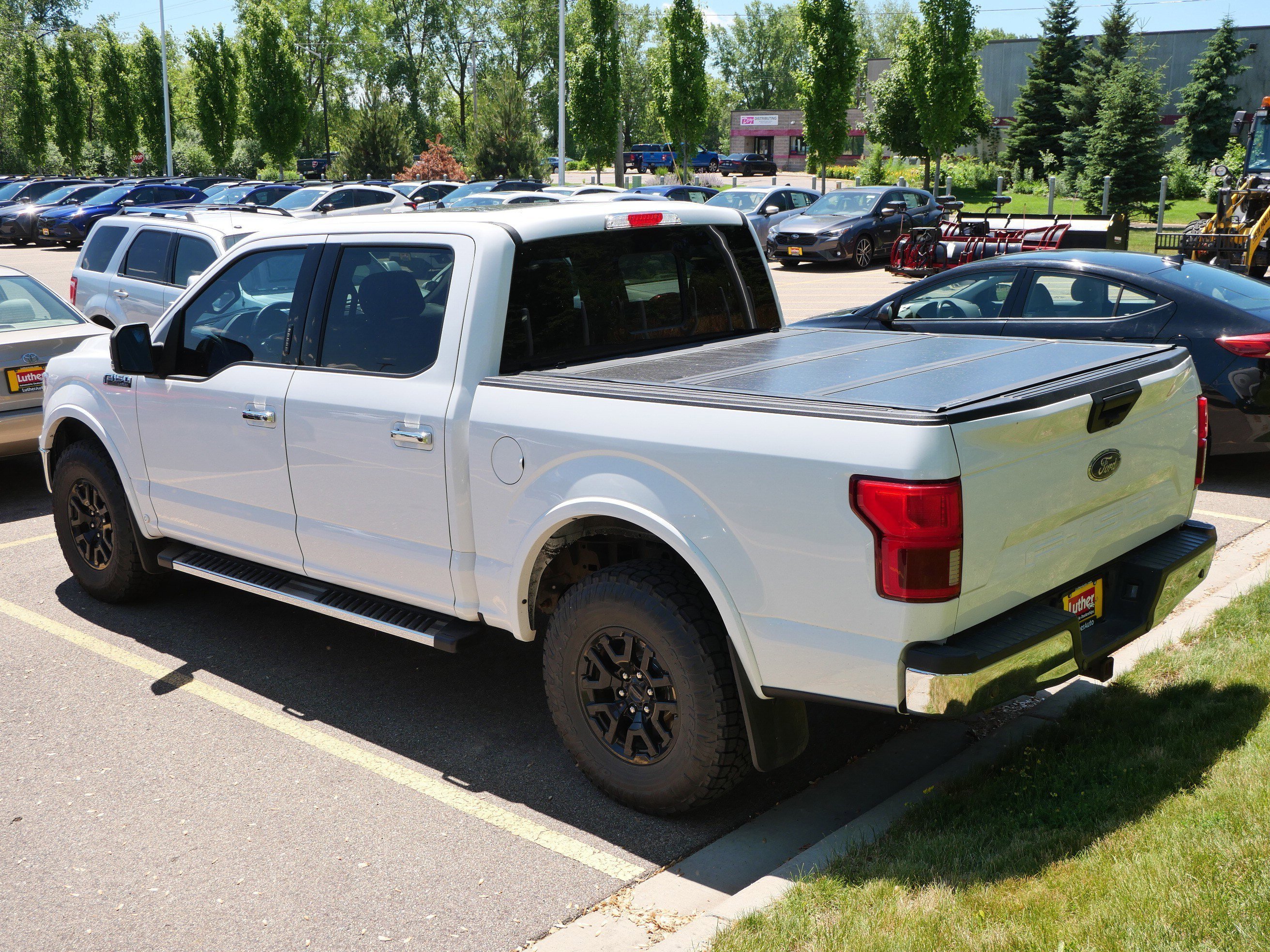 Used 2019 Oxford White Ford LARIAT image 5