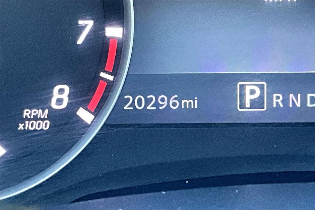 Used 2025 White Nissan SV image 18
