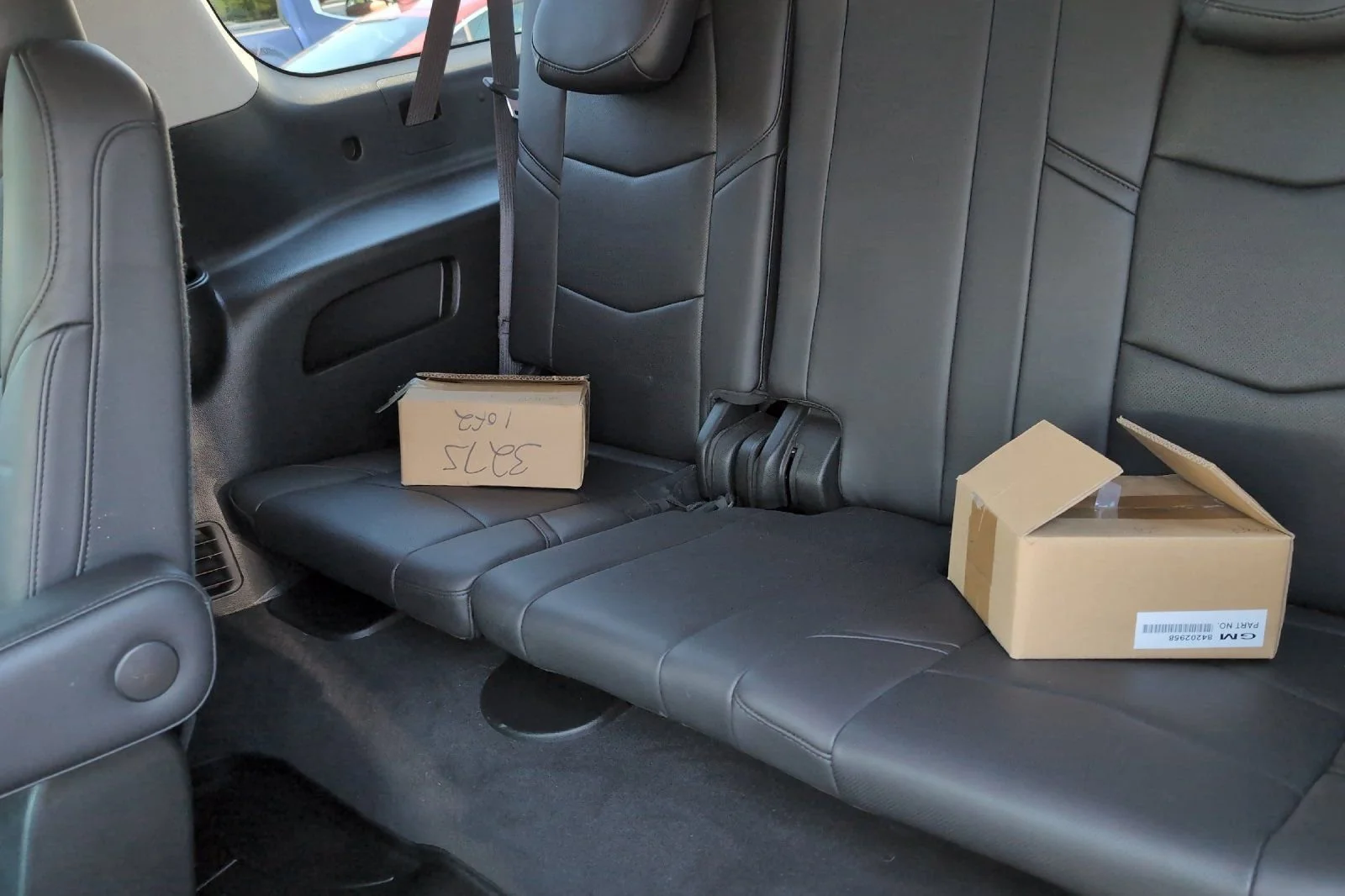 Used 2020 BLACK RAVEN Cadillac Premium Luxury image 16