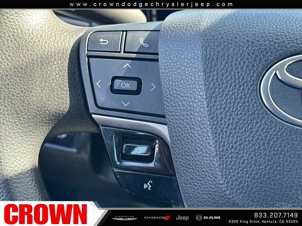 Used 2025  Toyota LE image 24