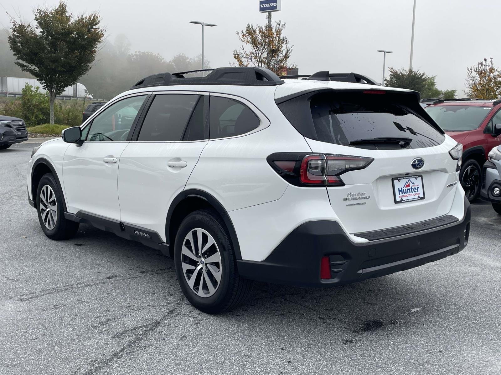 Used 2022 Crystal White Pearl Subaru Premium image 25