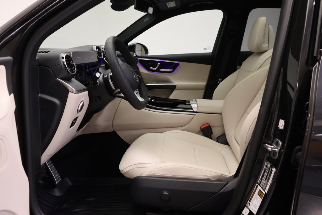 New 2027 Graphite Grey Metallic Mercedes-Benz GLC 300 image 36