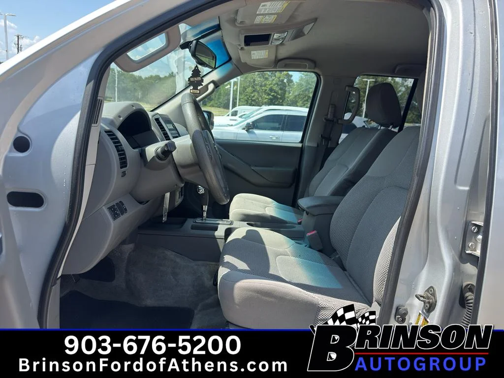 Used 2012 Brilliant Silver Nissan SV image 11