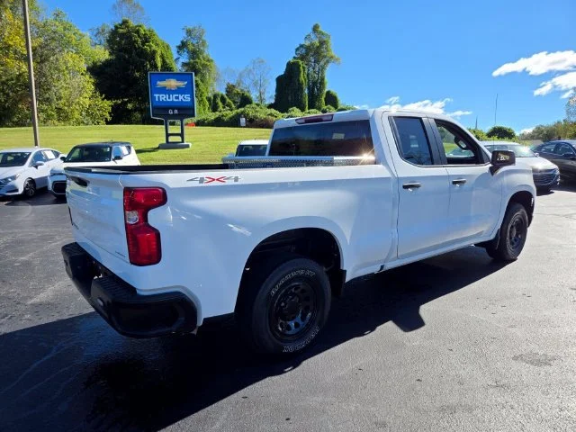 Used 2023 SUMMIT WHITE Chevrolet Work Truck image 8