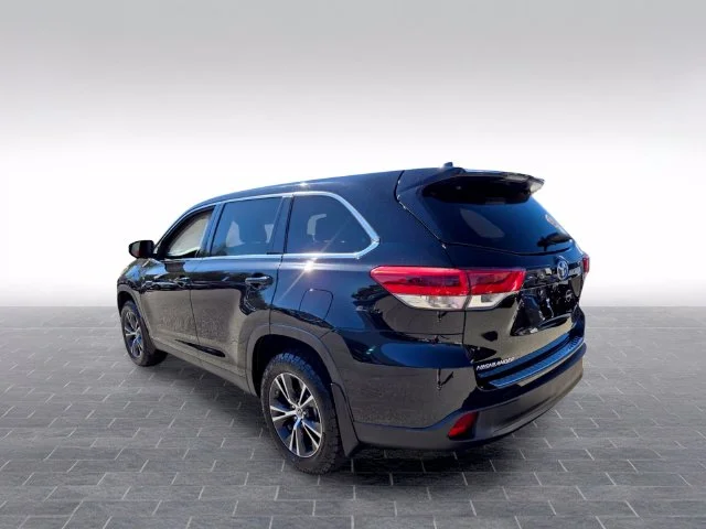 Used 2019 Black Toyota LE Plus image 5