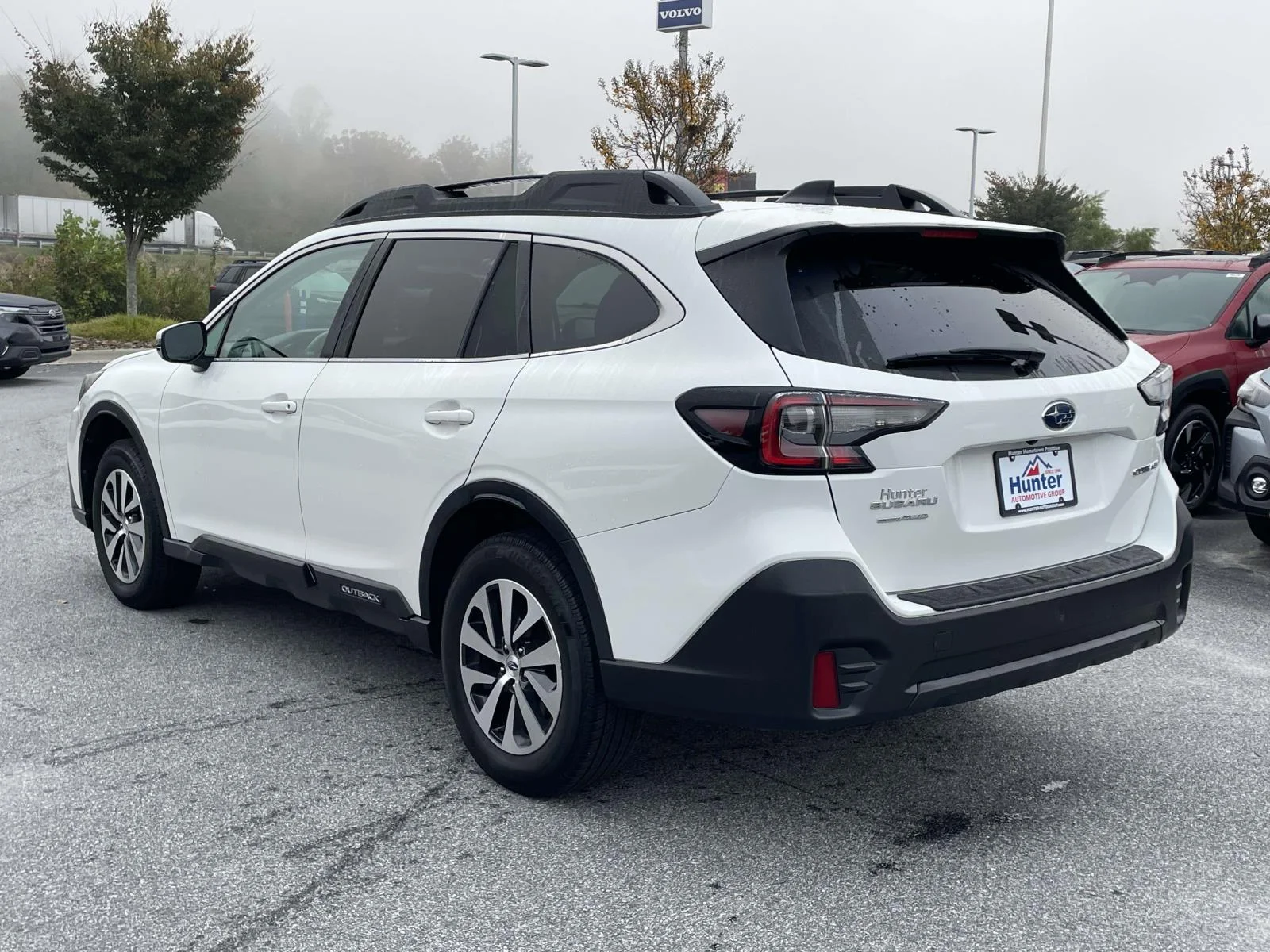 Used 2022 Crystal White Pearl Subaru Premium image 25