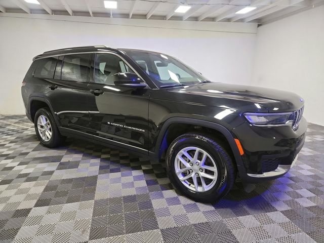 Used 2025 Black Jeep Laredo image 8