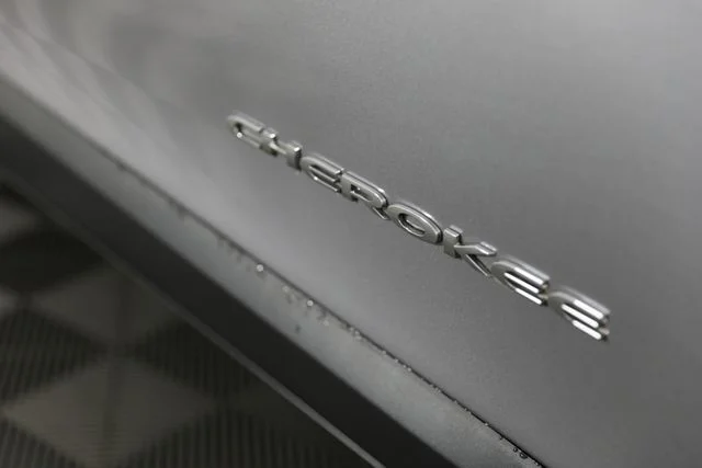 Used 2020 Silver Jeep Latitude image 13