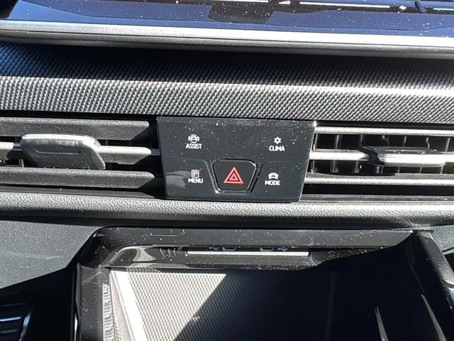 New 2026 Mythos Black Metallic Volkswagen SE image 21