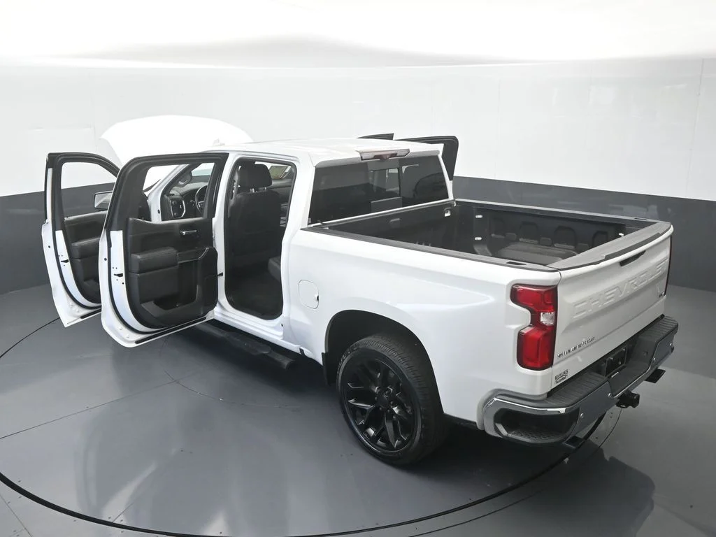 Used 2022 Iridescent Pearl Tricoat Chevrolet LTZ image 69