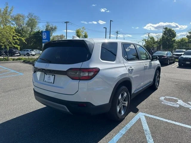 2023 Honda Pilot EX-L - Photo 8