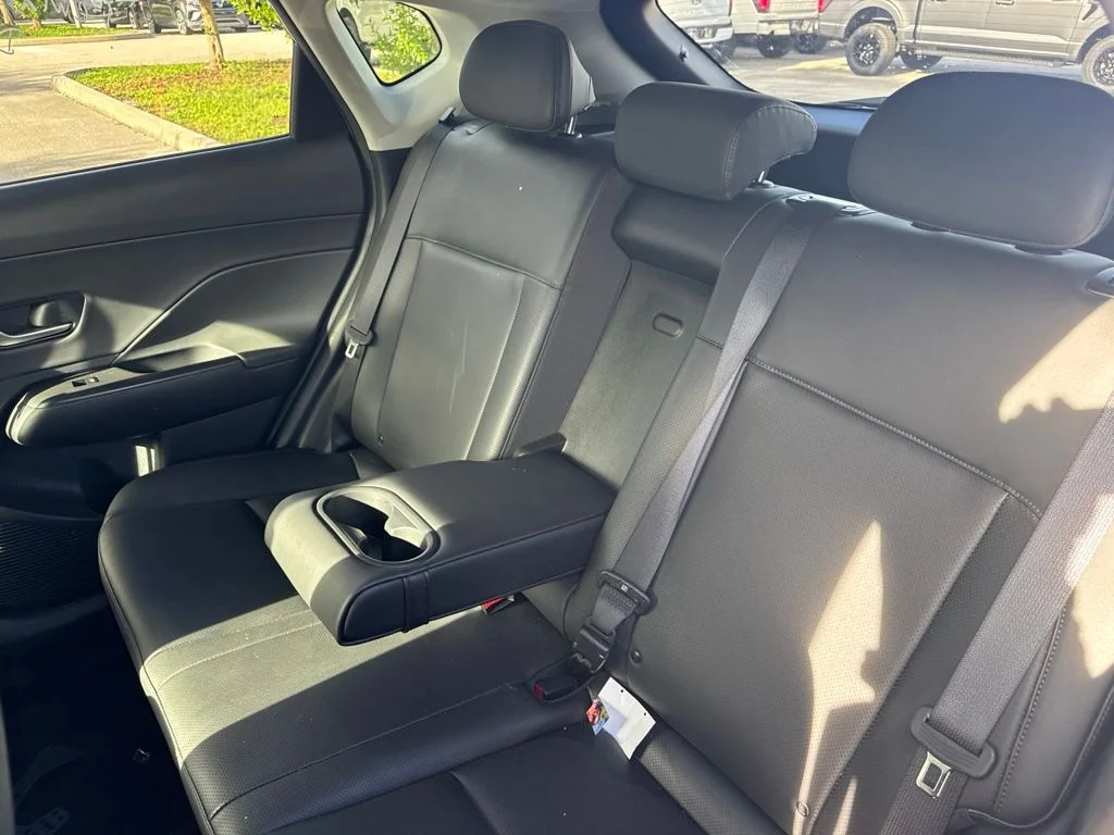 Used 2024 Gray Pearl Hyundai Limited image 11