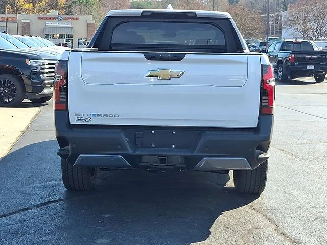 New 2026 White Chevrolet LT image 5