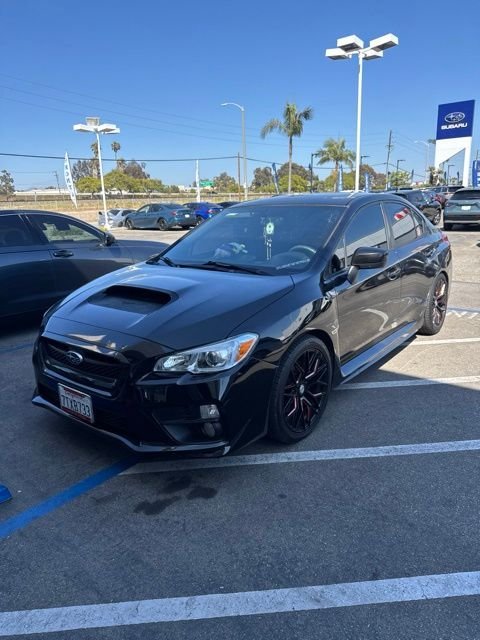 Used 2017 Crystal Black Silica Subaru Premium image 2
