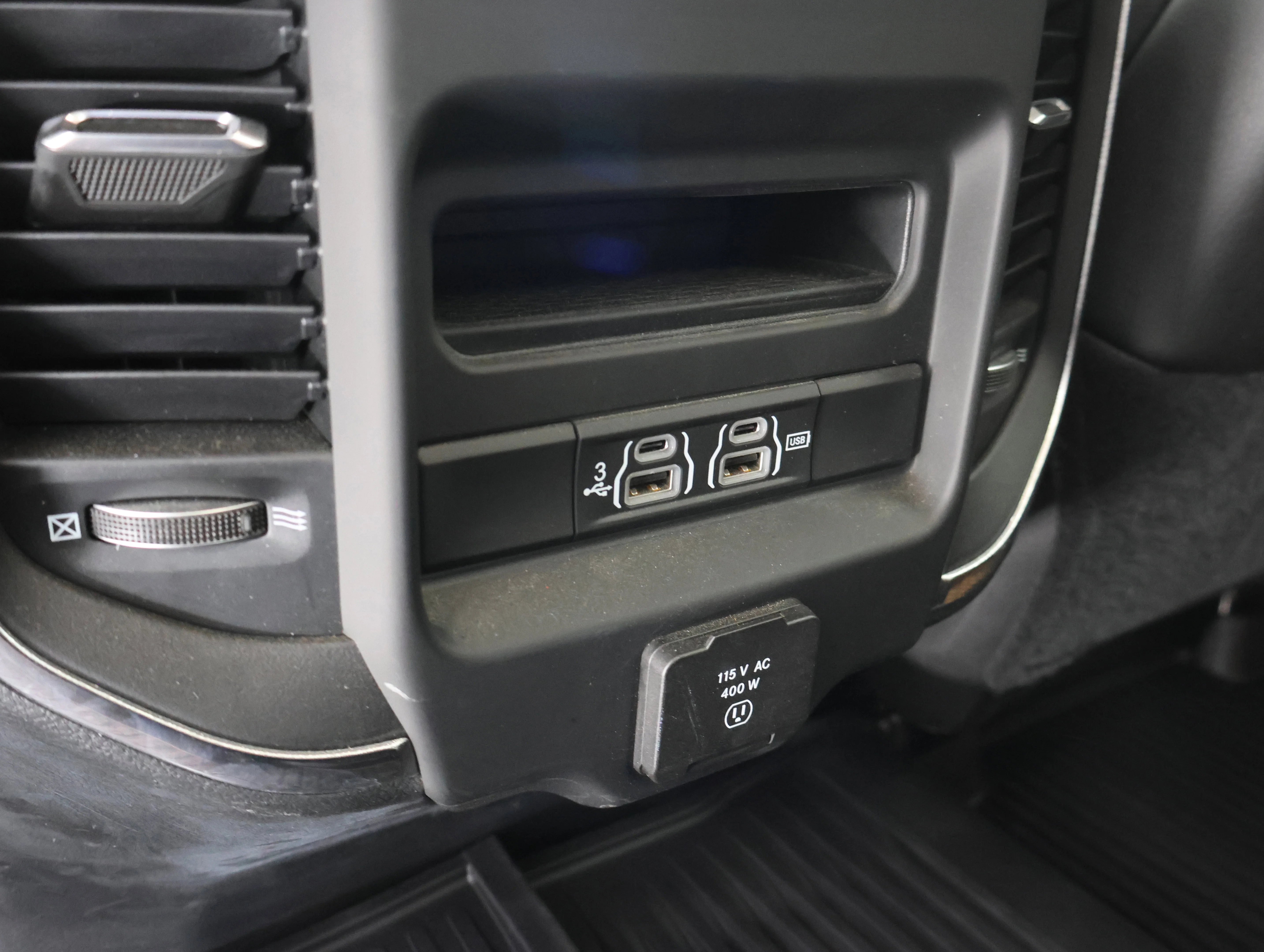 Used 2019 Maximum Steel Metallic Clearcoat Ram Laramie image 37