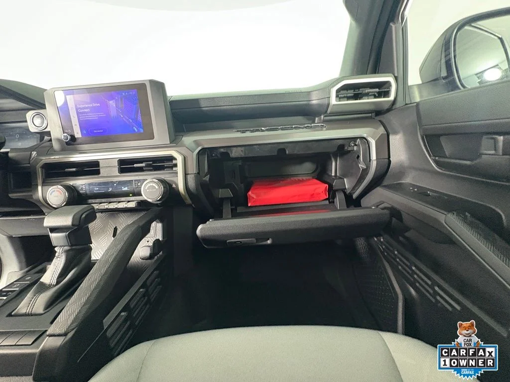 Used 2025  Toyota SR5 image 26