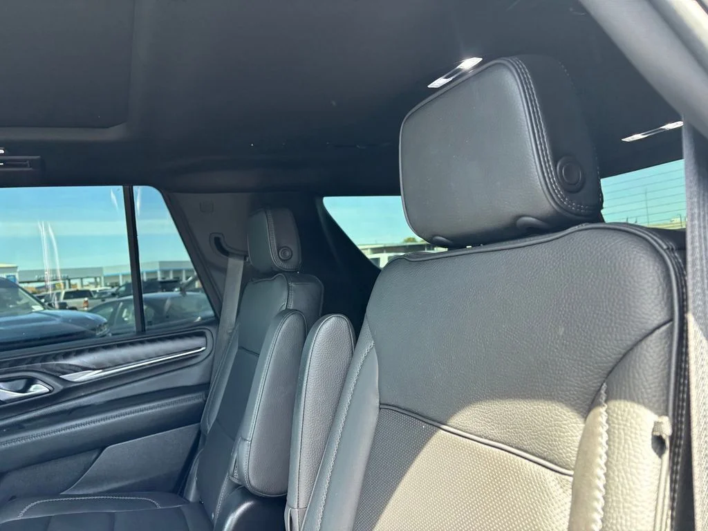Used 2023 Silver GMC Denali image 30