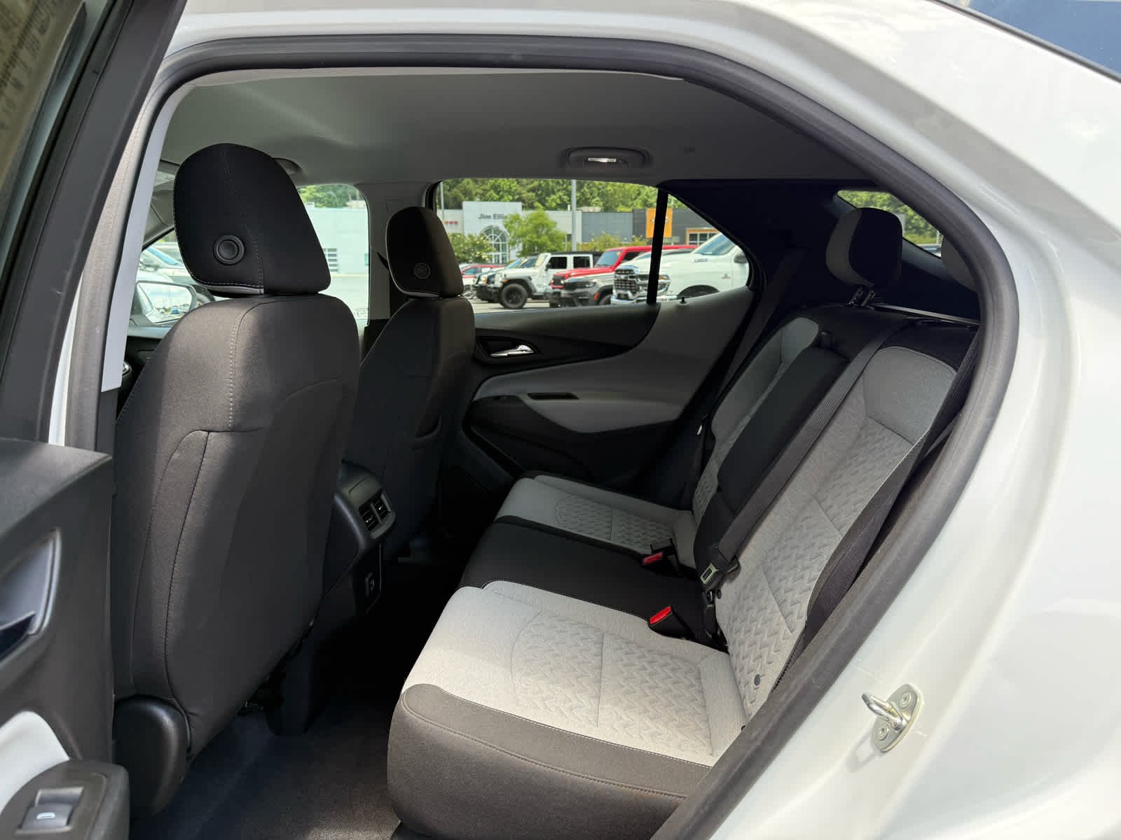 Used 2023 Summit White Chevrolet LT image 24