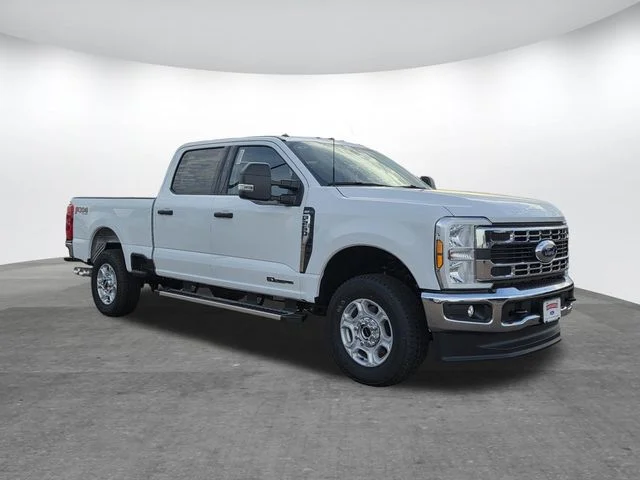 New 2026 Oxford White Ford F-250® XLT image 22