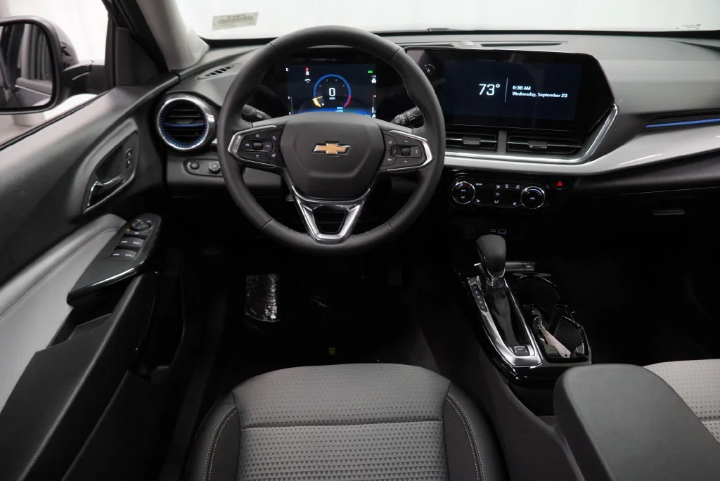 New 2026 Mosaic Black Metallic Chevrolet LT image 13