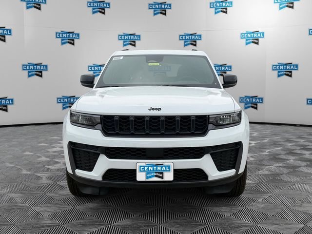 New 2026 Bright White Clear-Coat Exterior Paint Jeep Altitude image 8