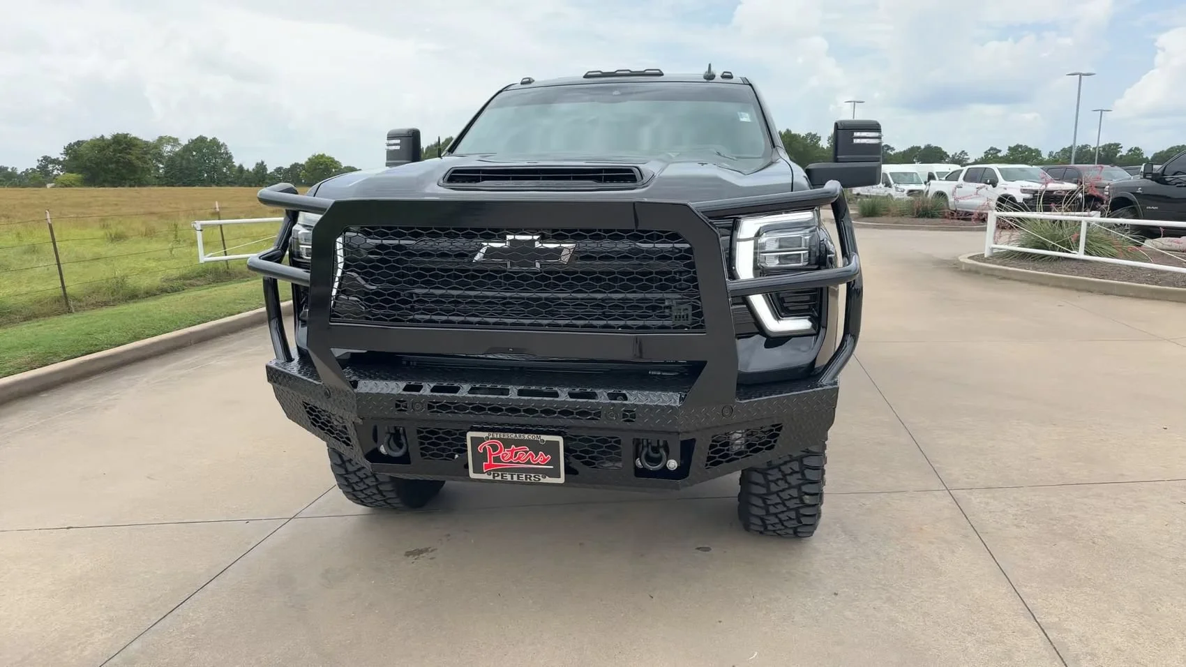 Used 2025 Black Chevrolet High Country image 4