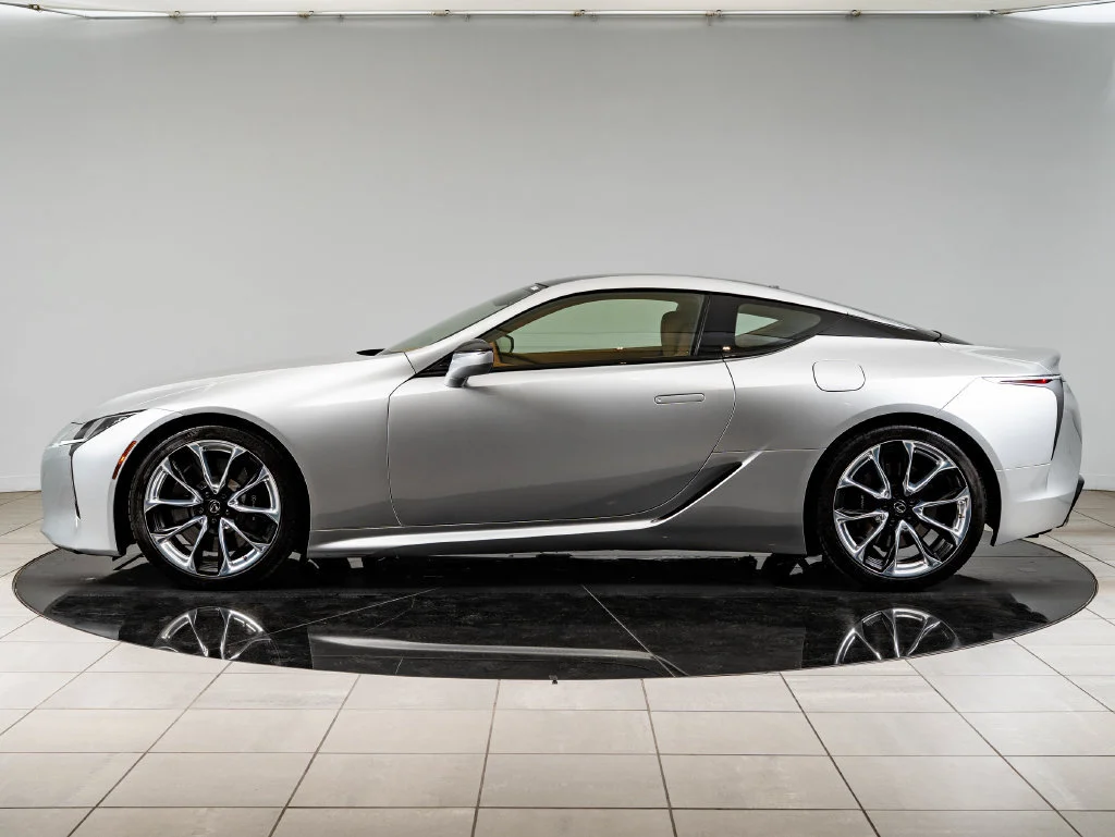 Used 2018 Liquid Platinum Lexus 500 image 5