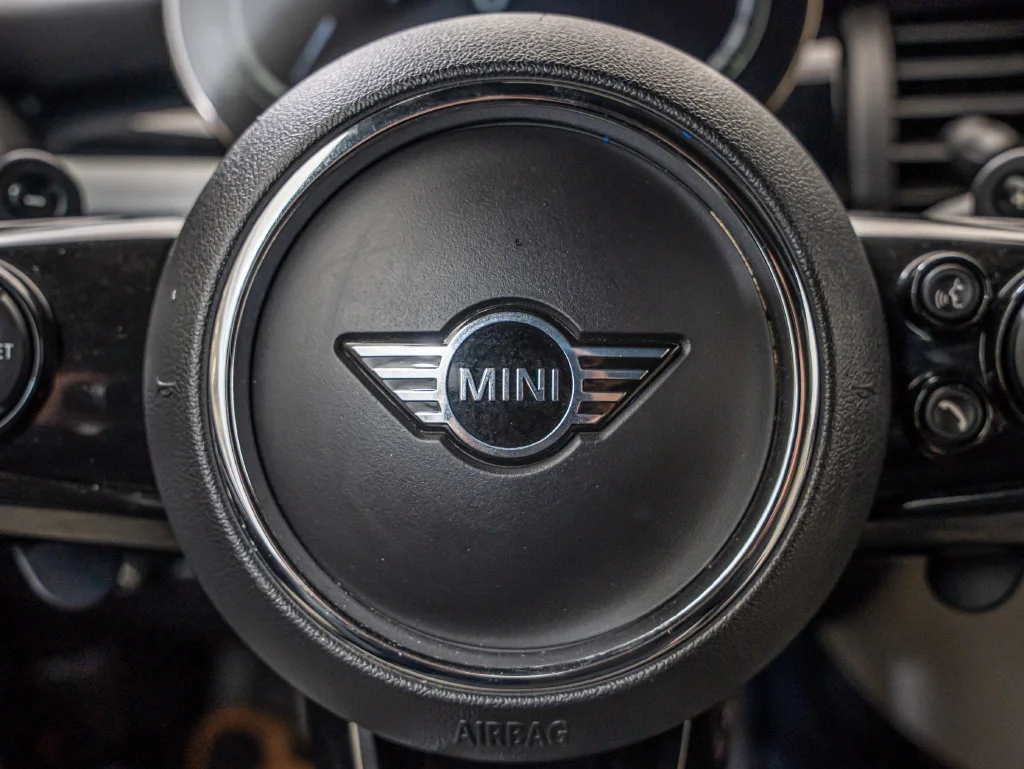Used 2021 Mini Yours Enigmatic Black Metallic MINI Iconic image 33