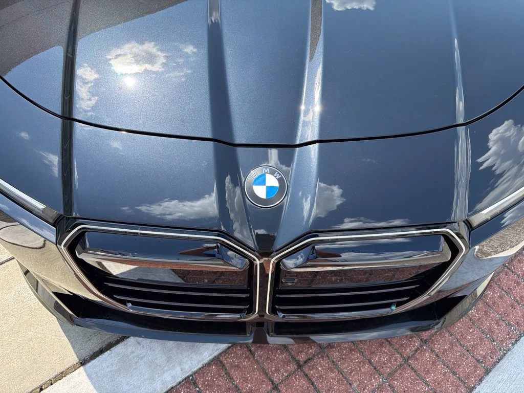 New 2027 Black BMW 740 xDrive image 12