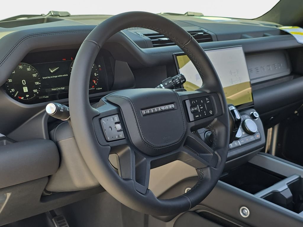 New 2026 Fuji White Land Rover V8 image 18
