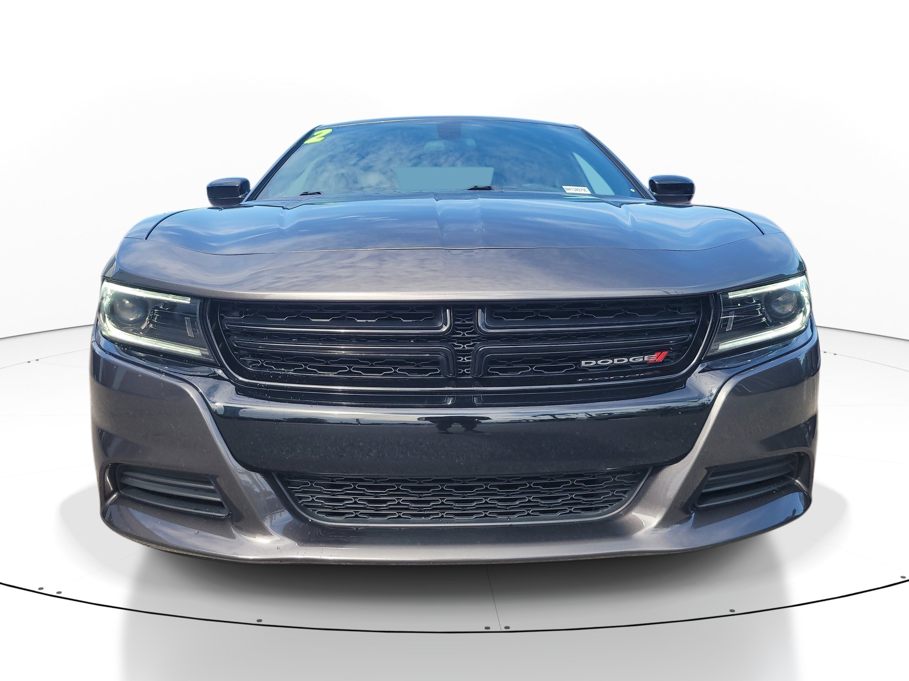 Used 2022 Granite Pearlcoat Dodge SXT image 2