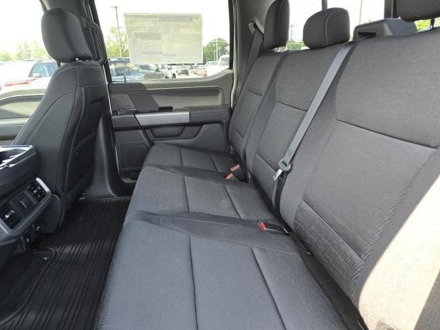 2025 Ford F-150 XLT - Photo 13