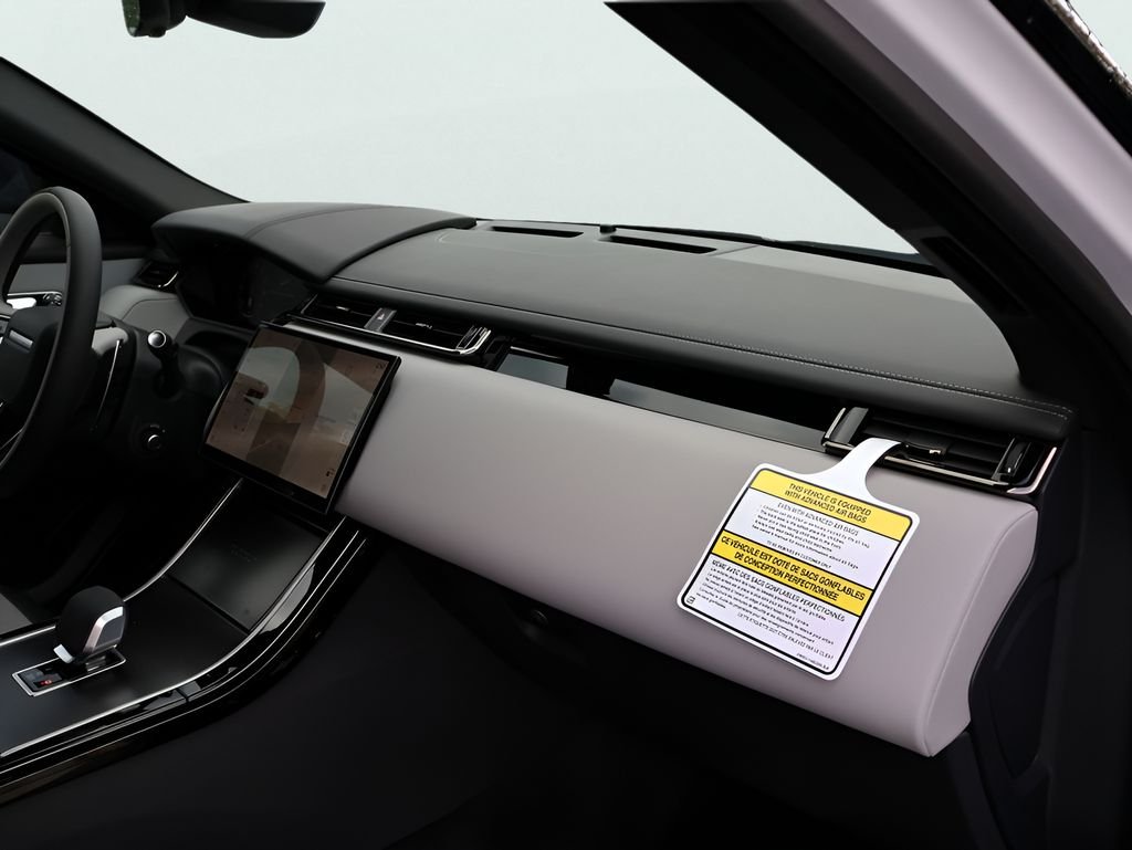 New 2026 Fuji White Land Rover  image 9