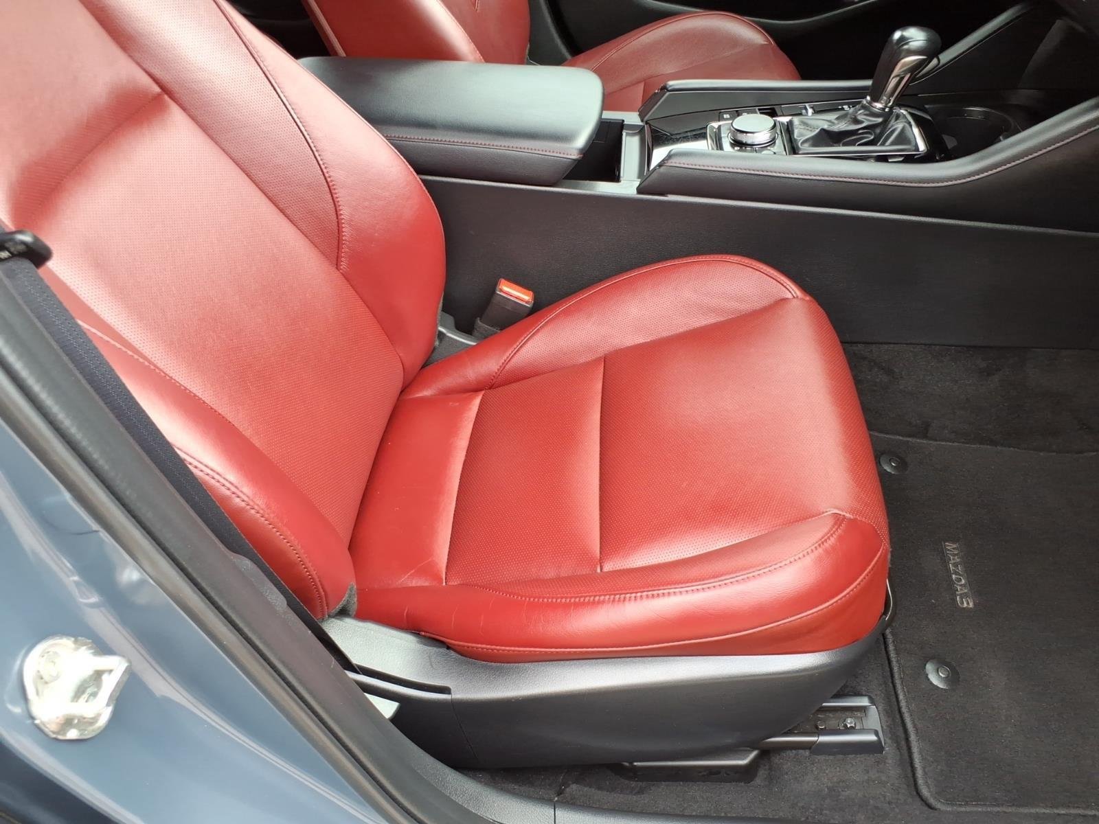 Used 2022 Polymetal Gray Metallic Mazda Carbon Edition image 20