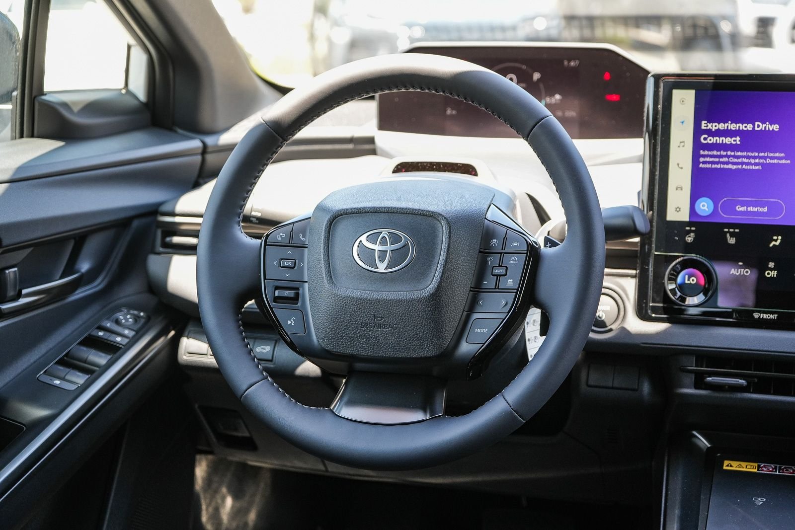 New 2026 Wind Chill Pearl <sup>1</sup> Toyota  XLE image 13