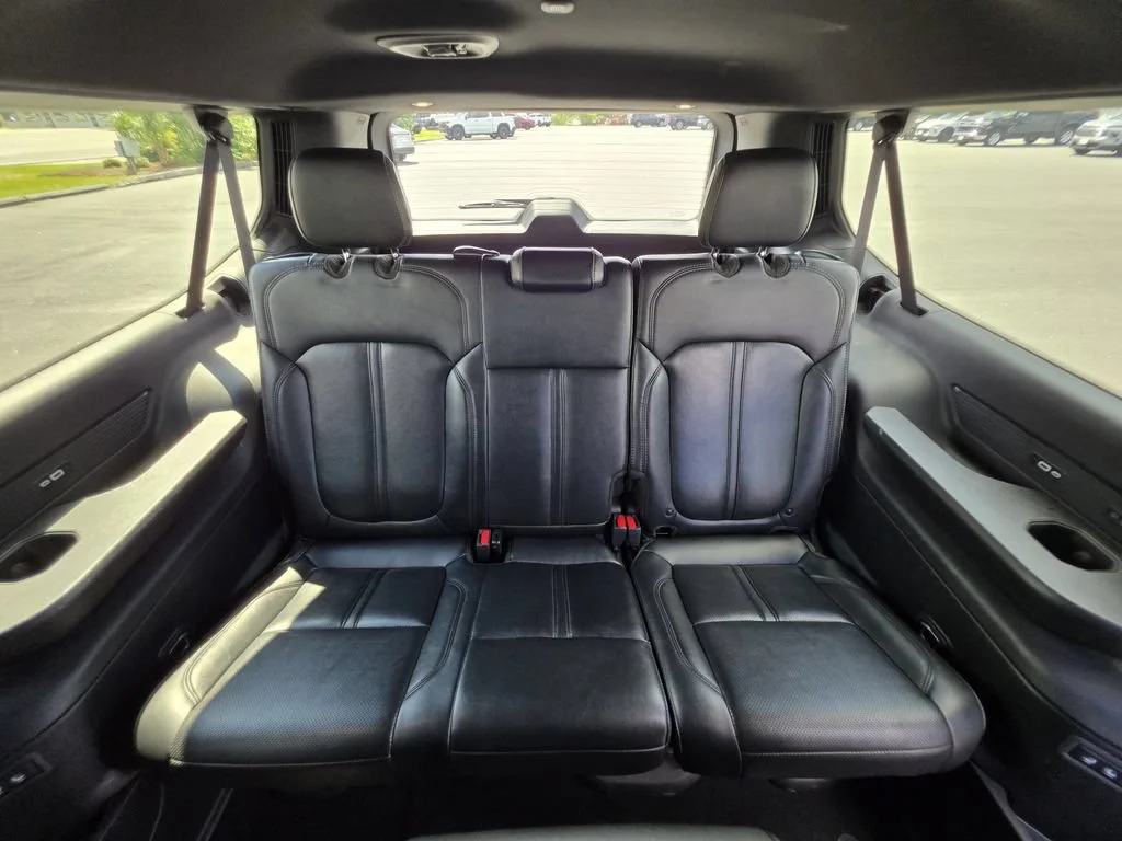 Used 2023 White Jeep Series II image 16