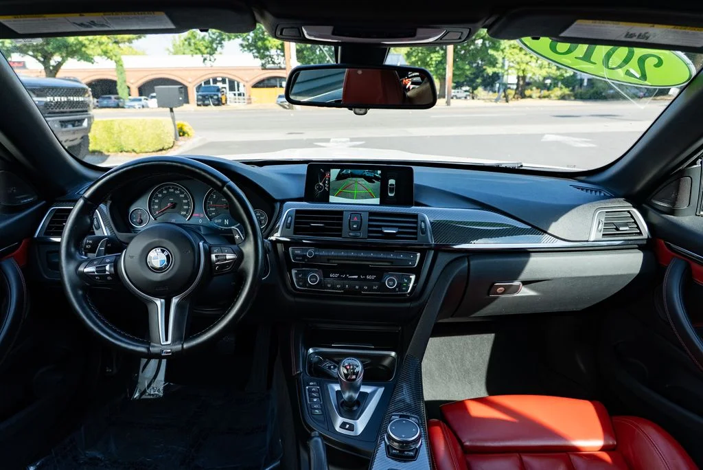 Used 2016 White BMW Competition image 9