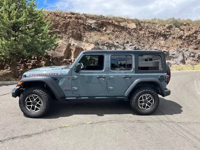 Used 2025 Anvil Clearcoat Jeep Rubicon image 13
