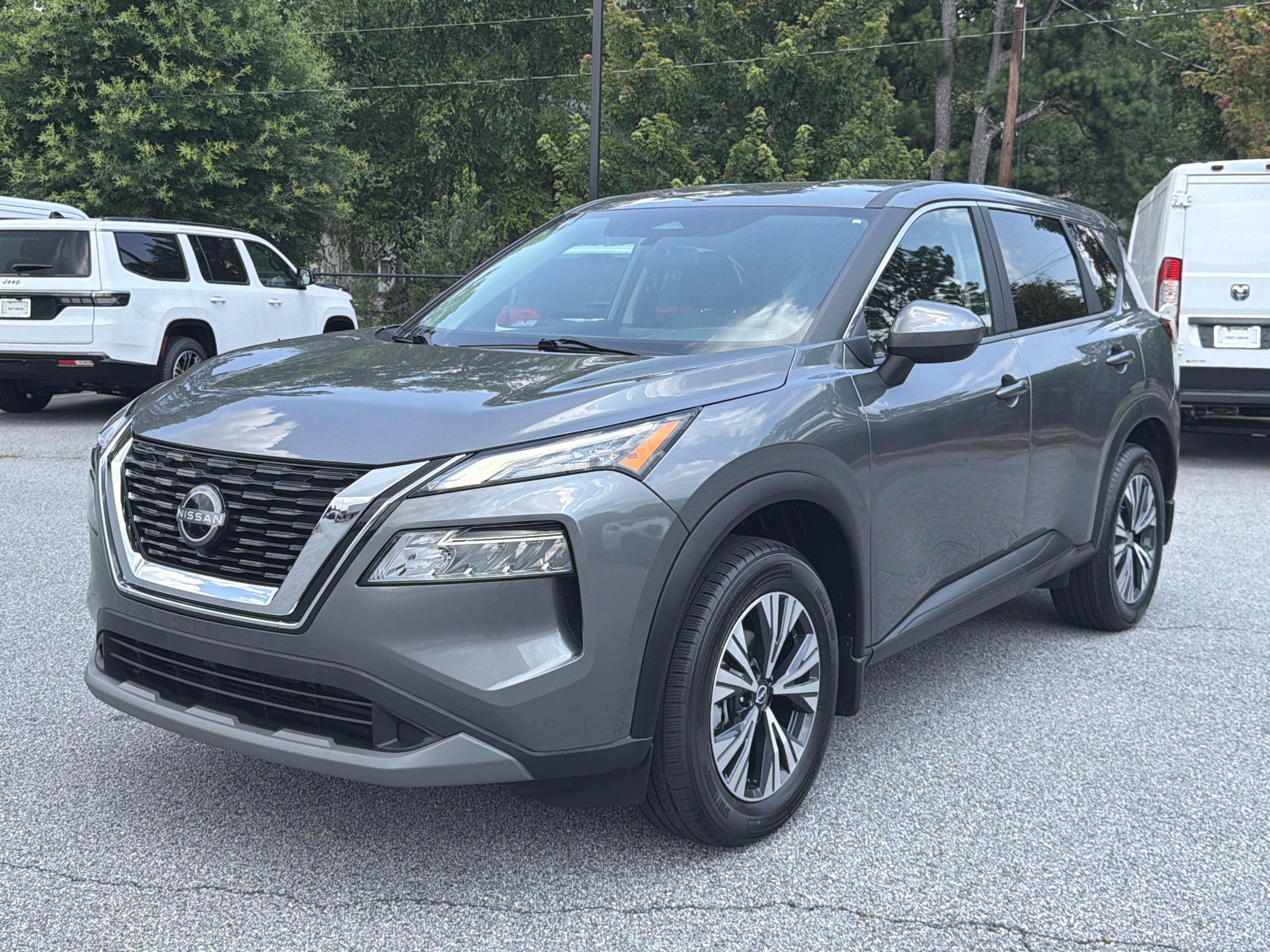 Used 2023 Gun Metallic Nissan SV image 3