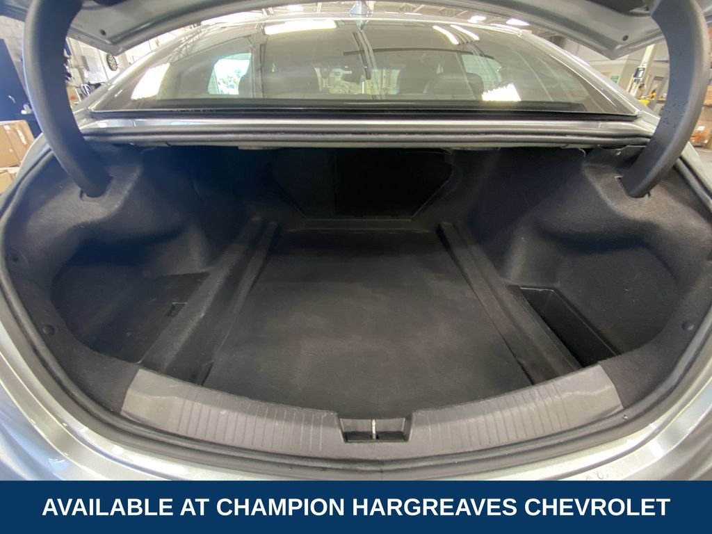 Used 2023 Silver Metallic Cadillac Sport image 34