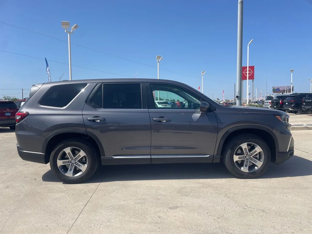 Used 2025 Gray Honda EX-L image 6