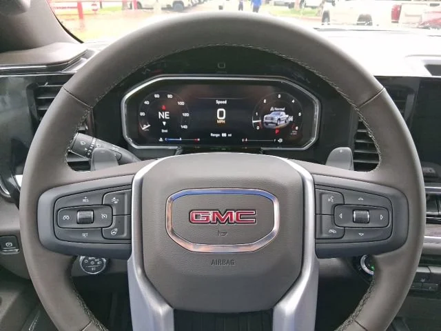 2026 GMC Sierra 1500 SLT - Photo 8