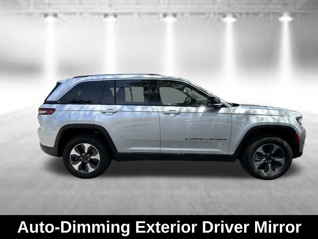 Used 2023 Silver Jeep 4xe image 8