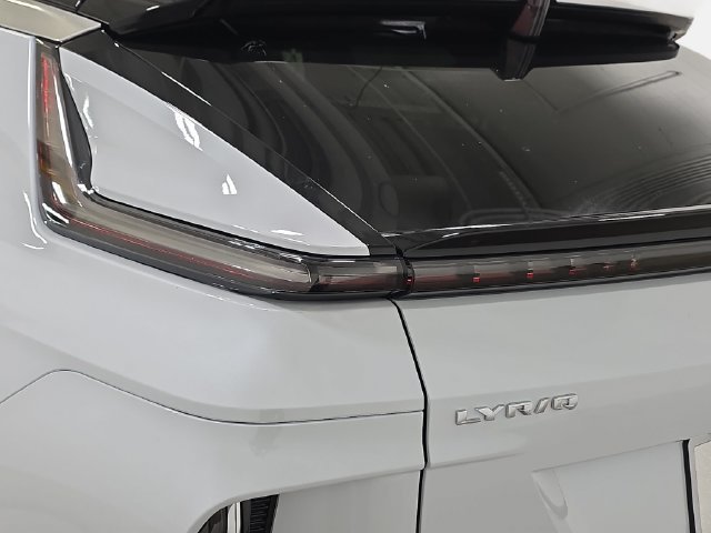 2027 Cadillac LYRIQ Luxury - Photo 29