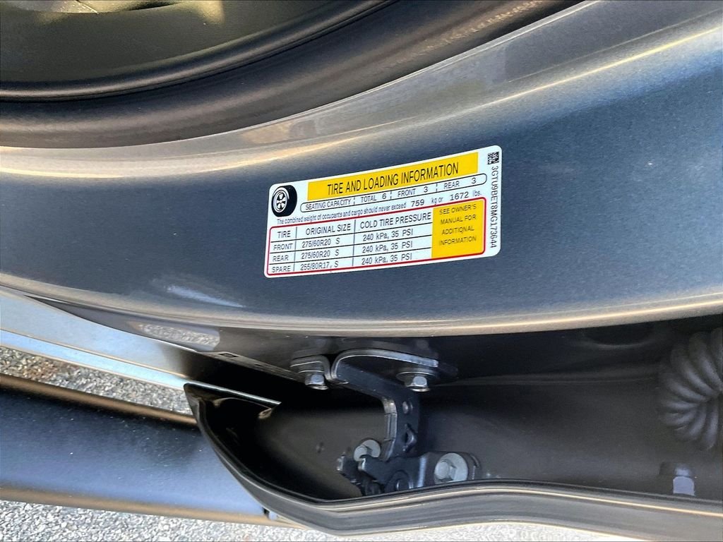 Used 2021 Gray GMC SLE image 35