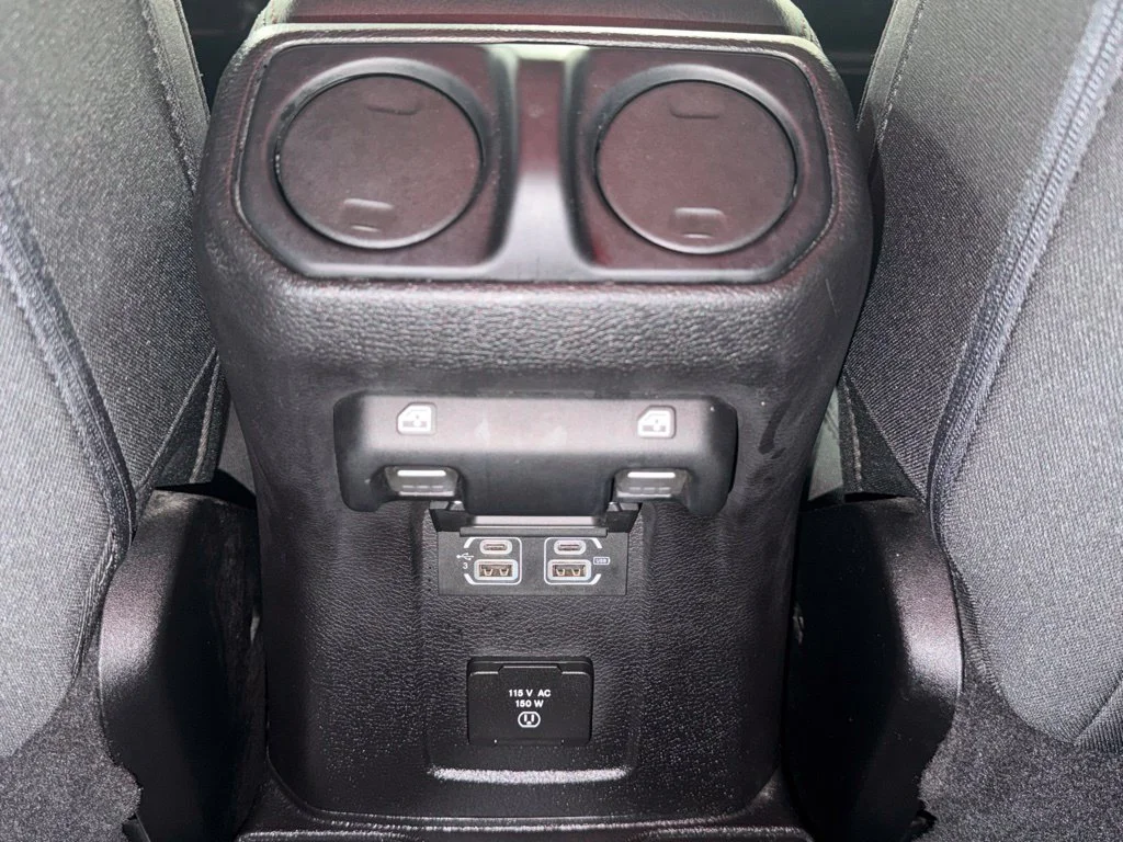 Used 2019 Bright White Clearcoat Jeep Unlimited Sahara image 18