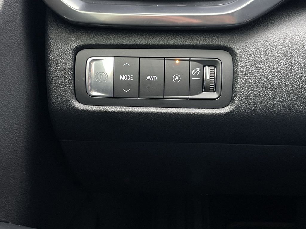 2026 GMC Acadia AT4 - Photo 18