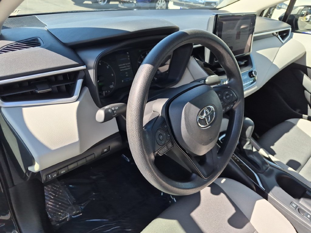 Used 2025  Toyota LE image 14
